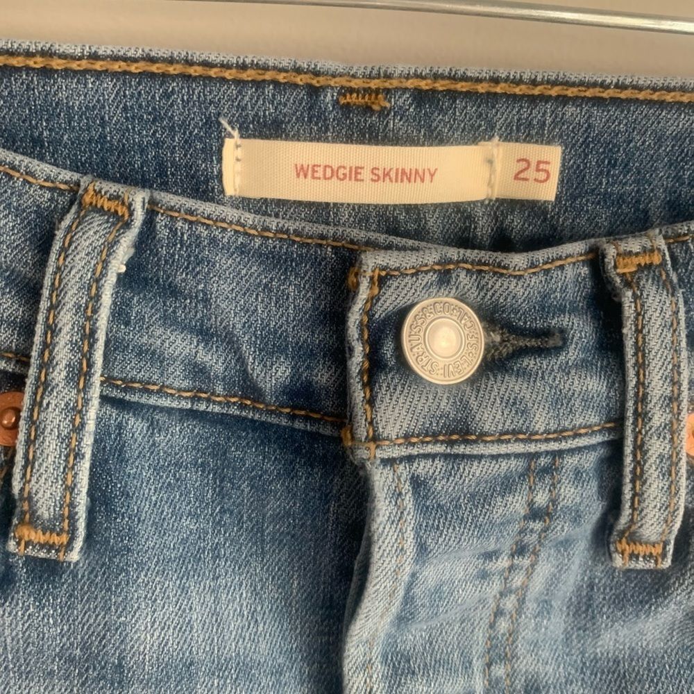 Levis Wedgie Skinny High Rise Distressed Jeans - Picture 7 of 9